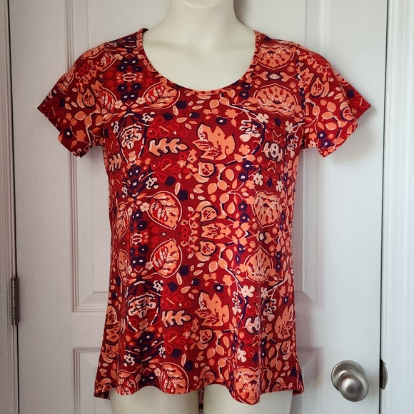 EUC LuLaRoe Floral Arabesque Classic T - Picture 1 of 4